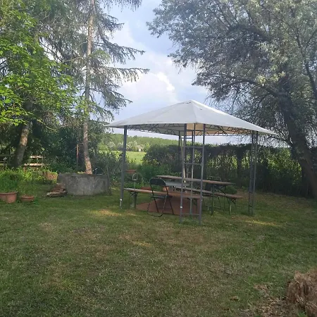 Liget Alojamento de Acomodação e Pequeno-almoço Nyirbogdany